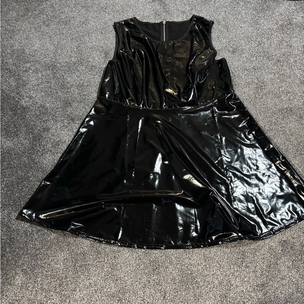 Black Shiny Sleeveless Dress